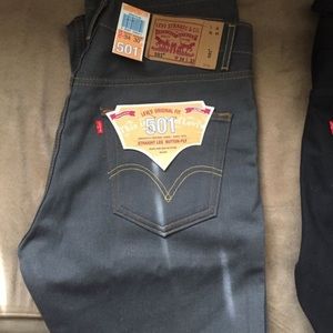 Levi’s 501 straight leg Button-fly
